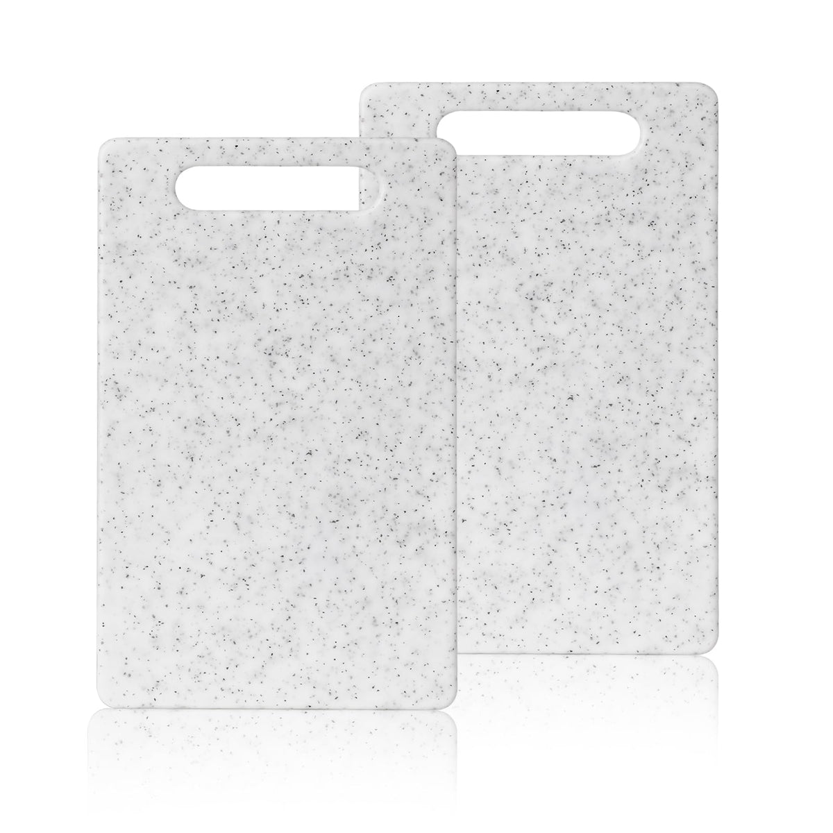 2 Pcs mini plastic cutting boards for the kitchen, in granite color, are suitable for food preparation, fruit and vegetable cutting.They feature an easy-to-hold design （6" x 10"，White+Black)