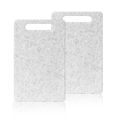 2 Pcs mini plastic cutting boards for the kitchen, in granite color, are suitable for food preparation, fruit and vegetable cutting.They feature an easy-to-hold design （6" x 10"，White+Black)